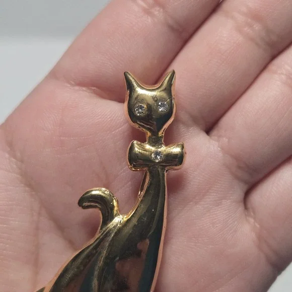 Vintage Gold Tone Cat Brooch Pin Rhinestone Eyes & Bow Kitty Feline Jewelry Gift - Picture 2 of 5